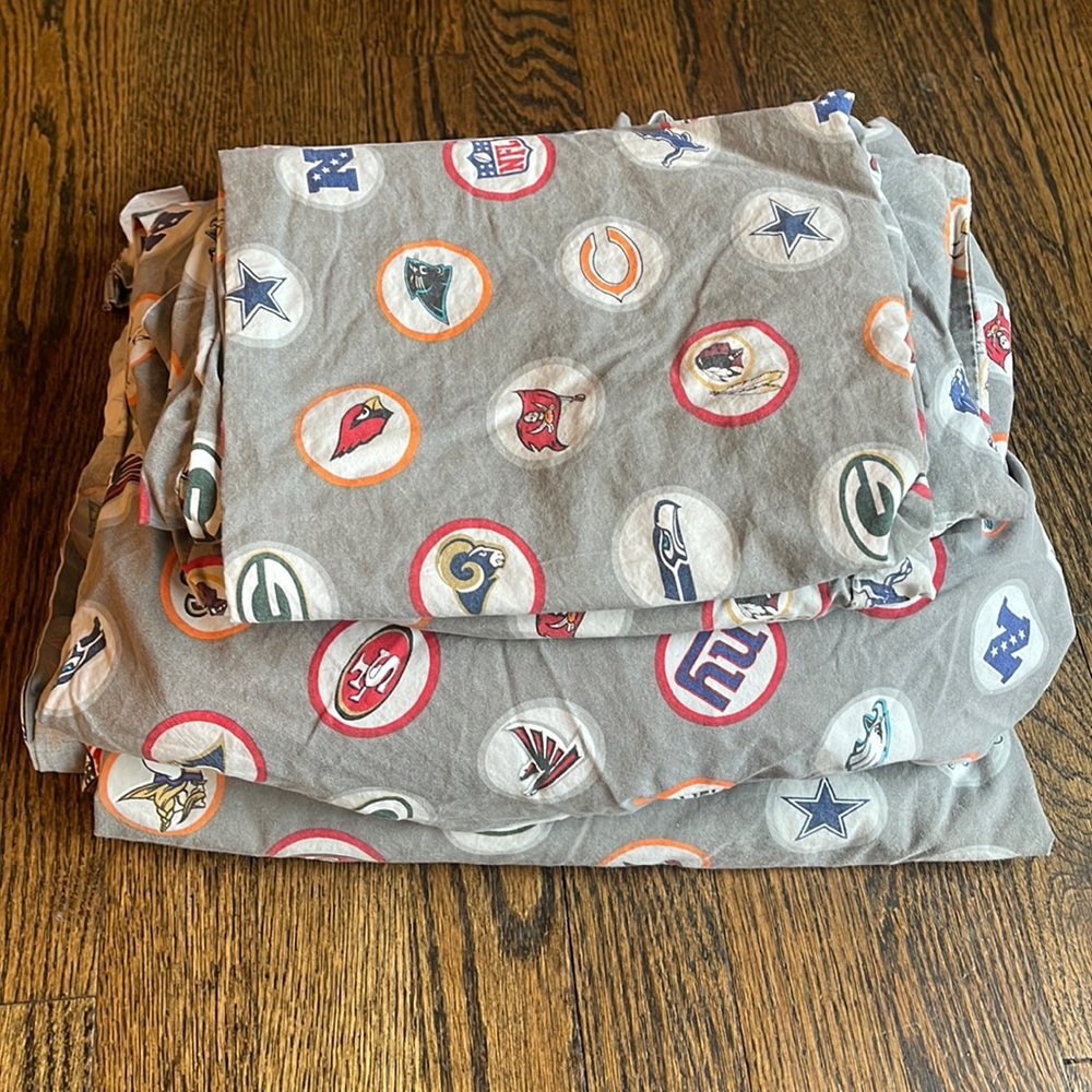 Pottery Barn Teen Sheet Set